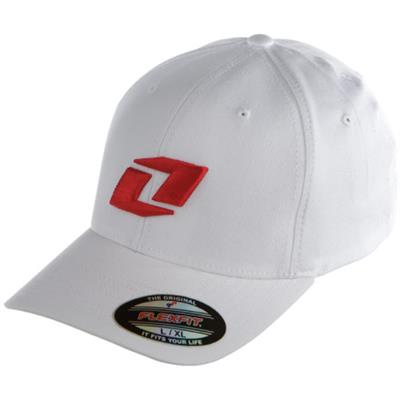icon-cb-x-fit-cap-white-lxl